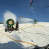 Снежная пушка в работе